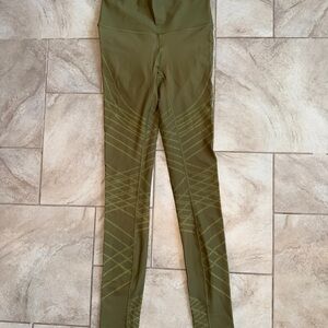 Lululemon Athletica Green Leggings High-Waisted Performance
